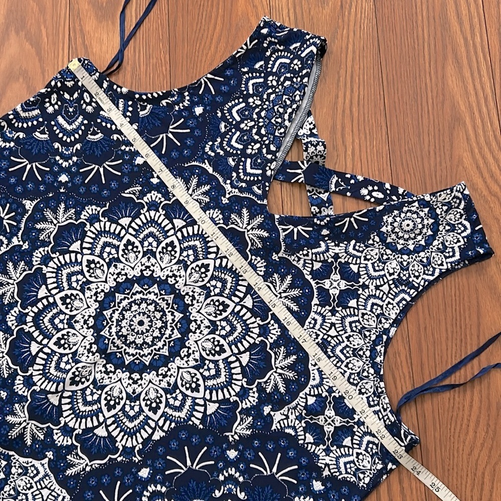 Westport woman’s Mandala Floral Navy blue sleeveless top, crisscross back, 2X - Picture 9 of 11